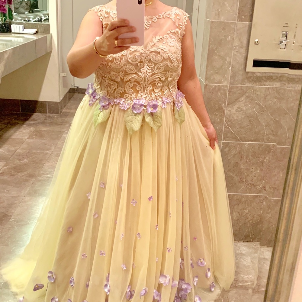 Ball gown